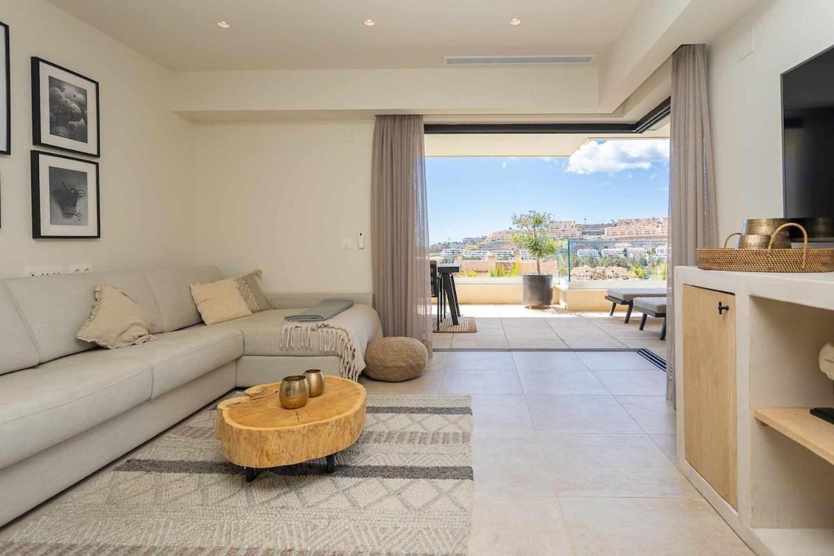 Amazing Seaview Near The Beach! *